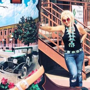 Meet your Posher, J.j.